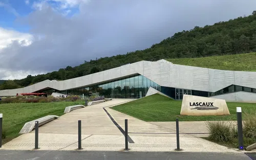 Centre International de l'Art Pariétal