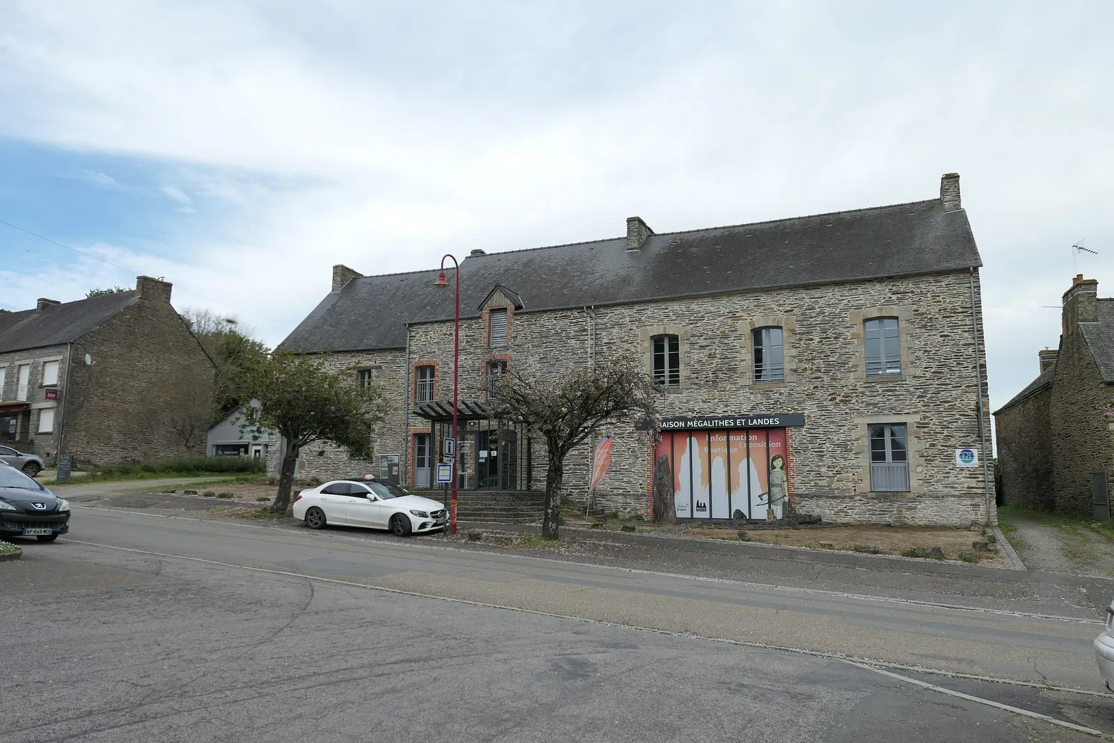 Maison Mégalithes et Landes