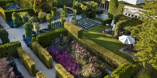 Les Collections au jardin. Andrea Branzi, dans le règne des vivants