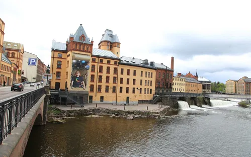 Visualization Center C