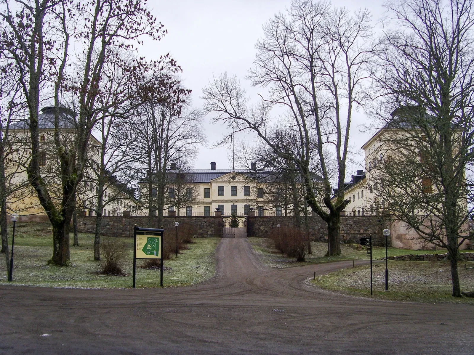 Löfstad Palace