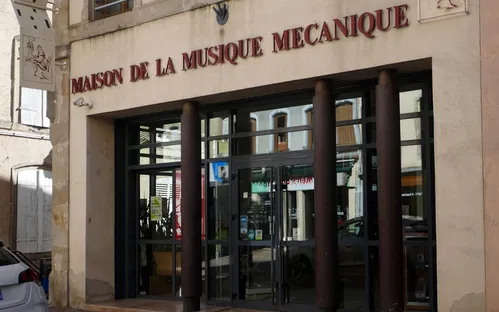 Musée de Mirecourt