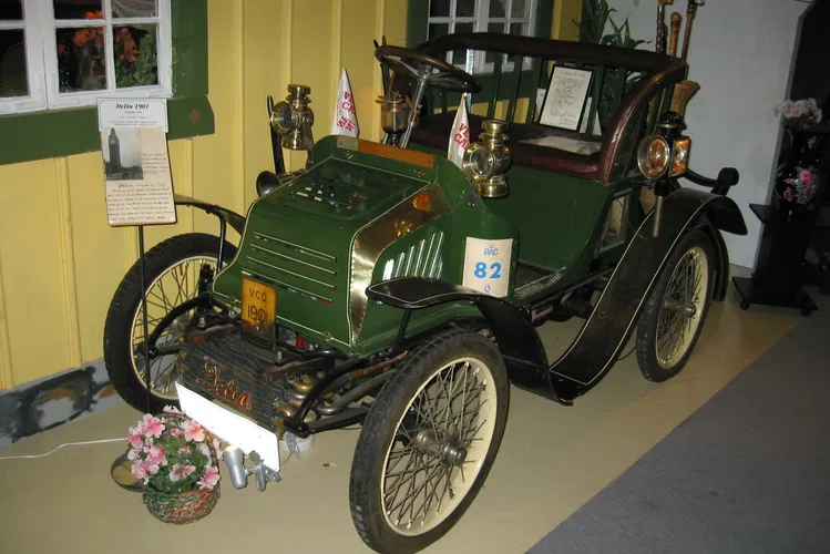 Smålands bil- musik- och leksaksmuseum