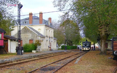 Tourist Train Guitres