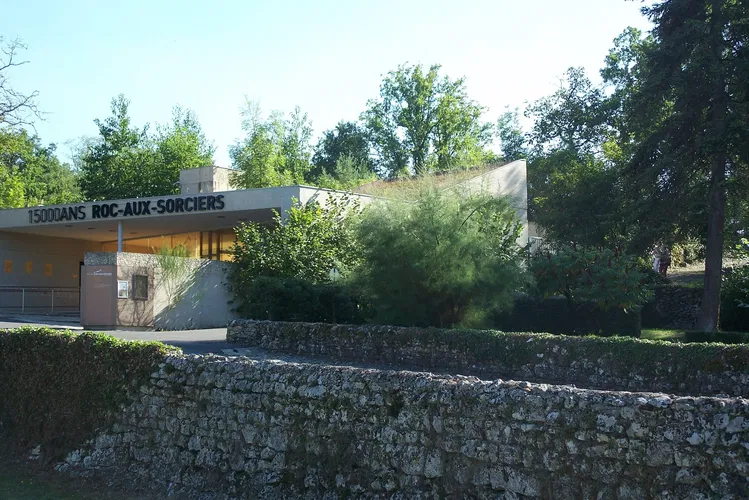 Roc-aux-Sorciers Interpretation Center