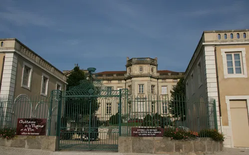 Château de Boën Musée des Vignerons du Forez