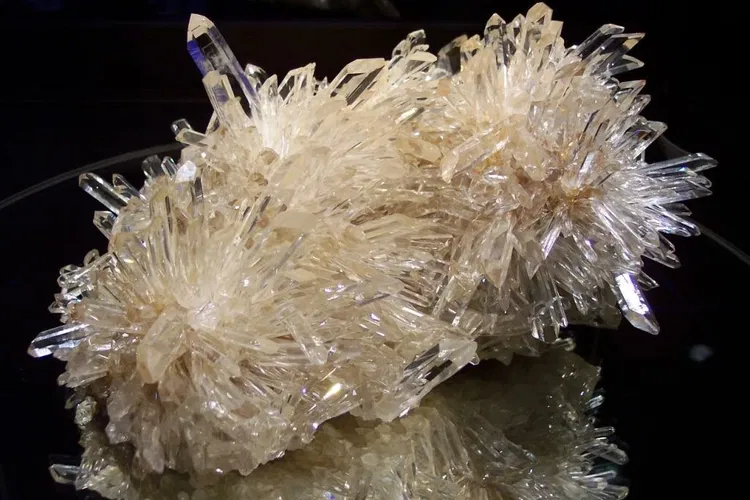 Musée des Minéraux et de la Faune des Alpes