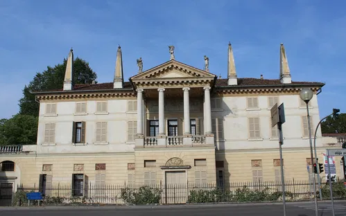 Museo Rossimoda della Calzatura di Villa Foscarini Rossi