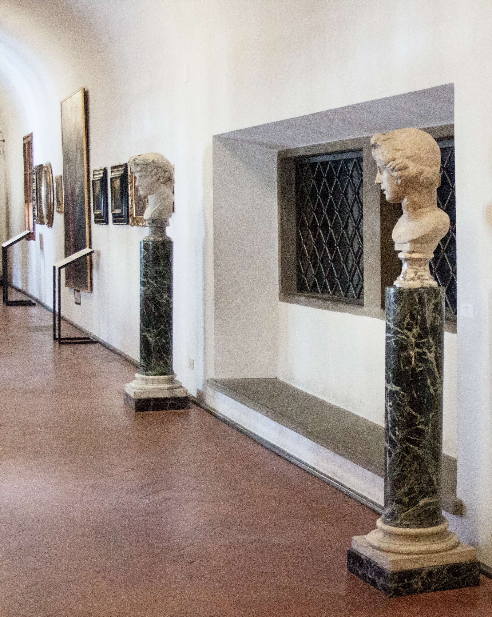 Vasari Corridor (Florence) - Visitor Information & Reviews