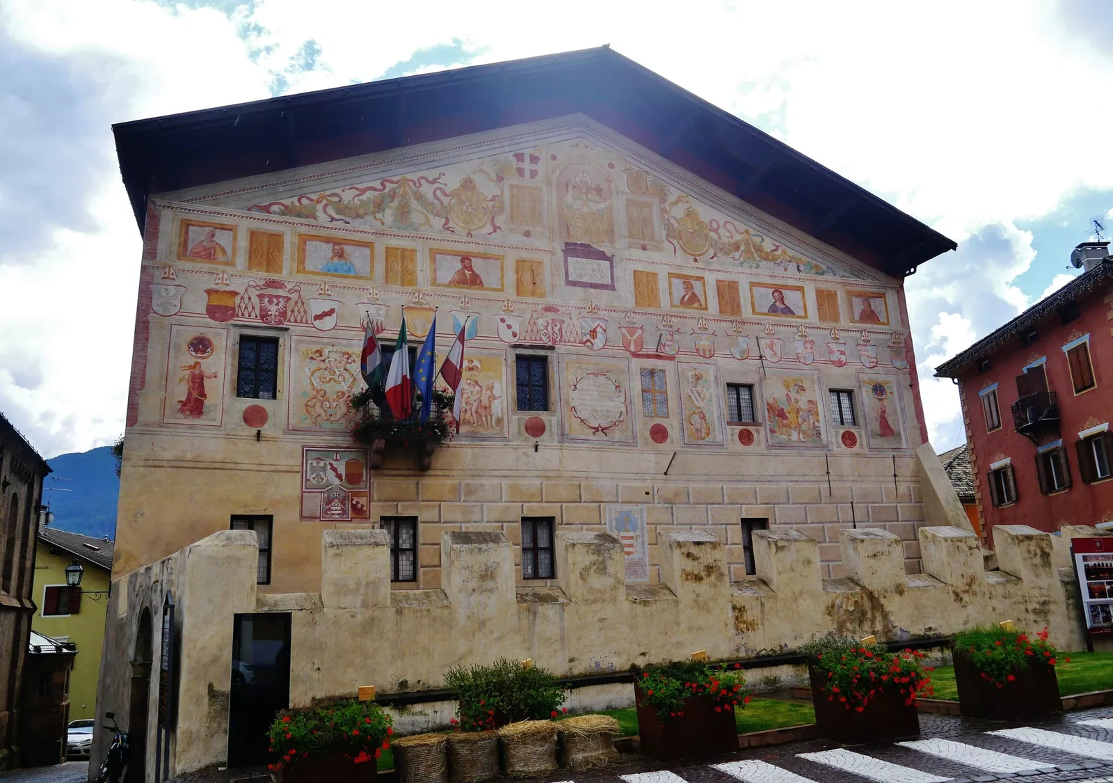 Palazzo Magnifica Comunita' Di Fiemme