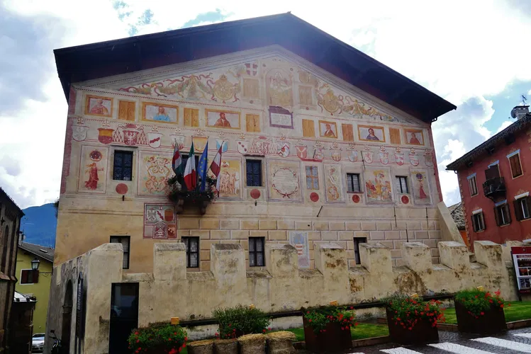 Palazzo Magnifica Comunita' Di Fiemme