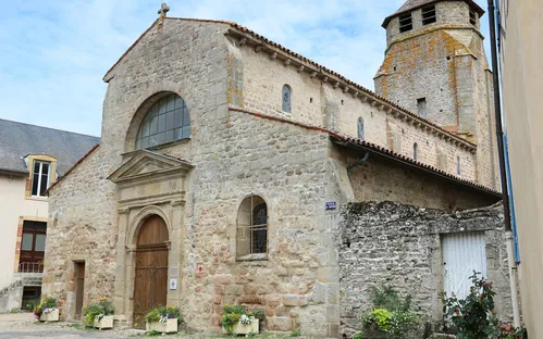 Église Romane Saint-Jean-Baptiste