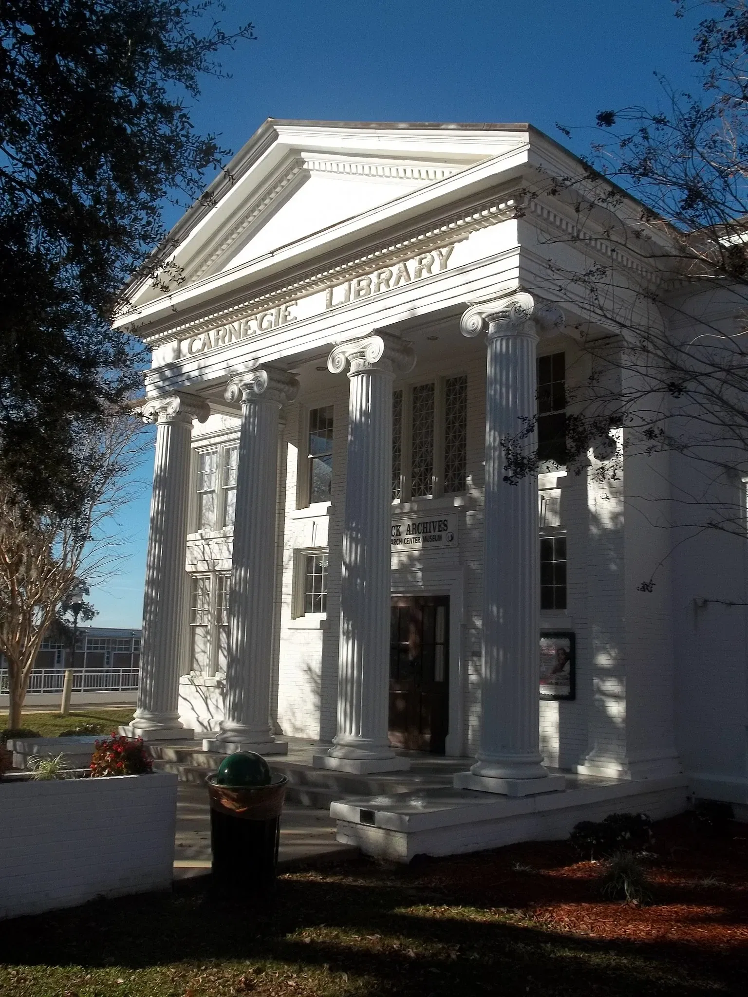 Meek-Eaton Black Archives Research Center and Museum