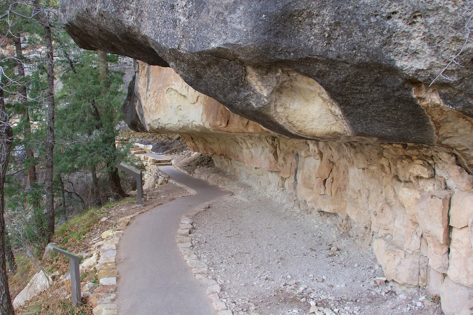 Walnut Canyon National Monument