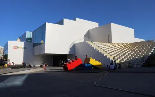 Lego House