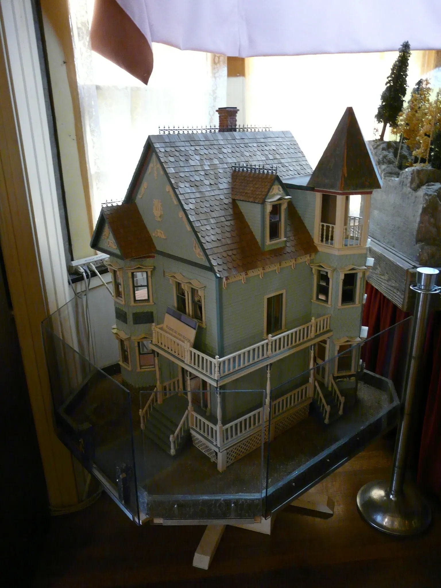 Denver Museum of Miniatures, Dolls and Toys