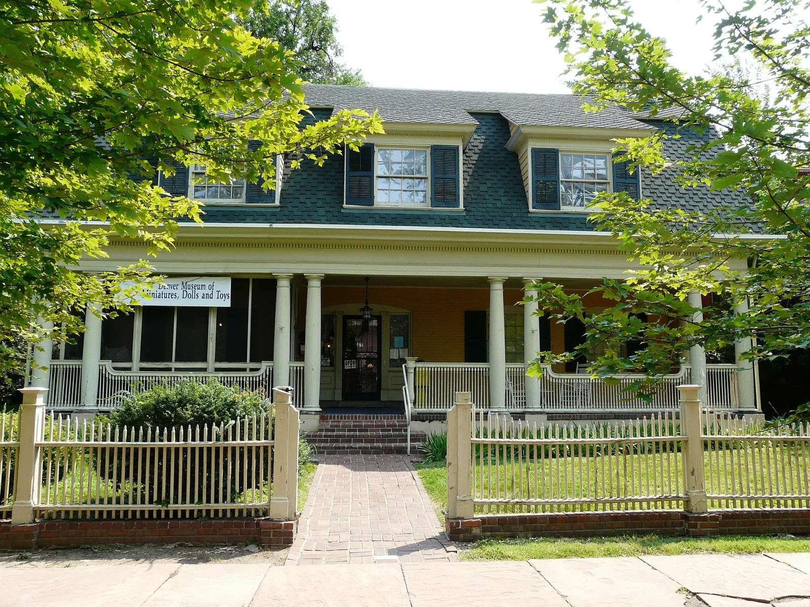 Denver Museum of Miniatures, Dolls and Toys