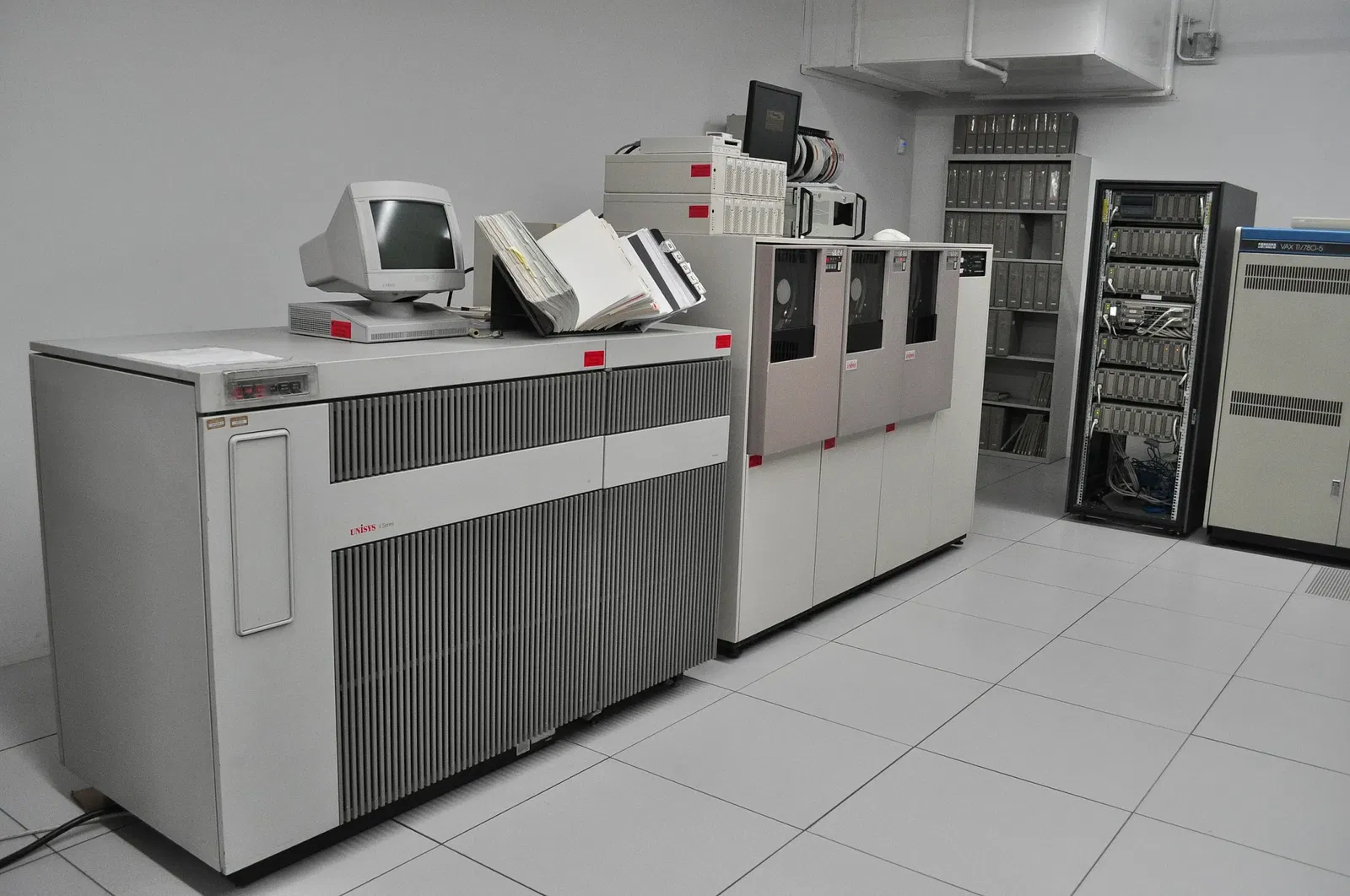 Living Computers: Museum + Labs