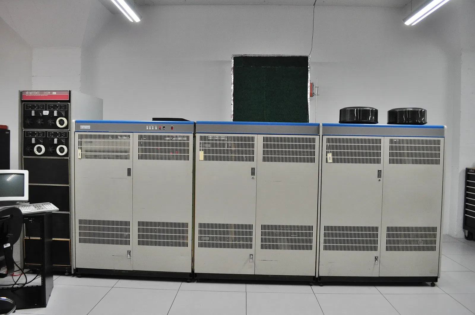 Living Computers: Museum + Labs