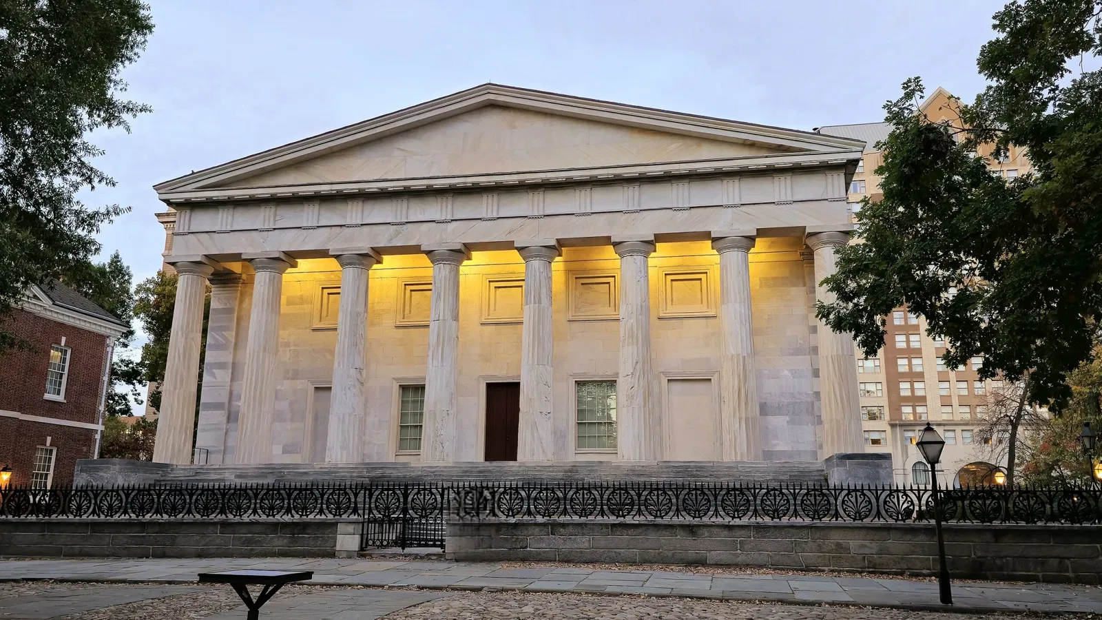 Portrait Gallery In the Second Bank
