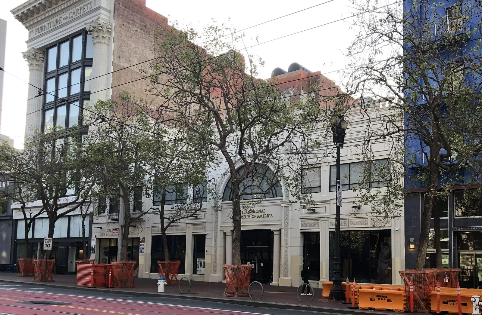 International Art Museum of America