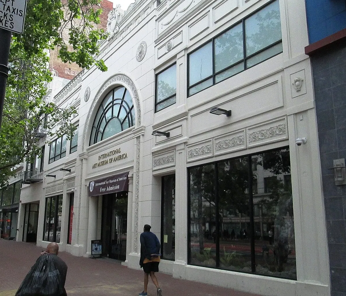 International Art Museum of America