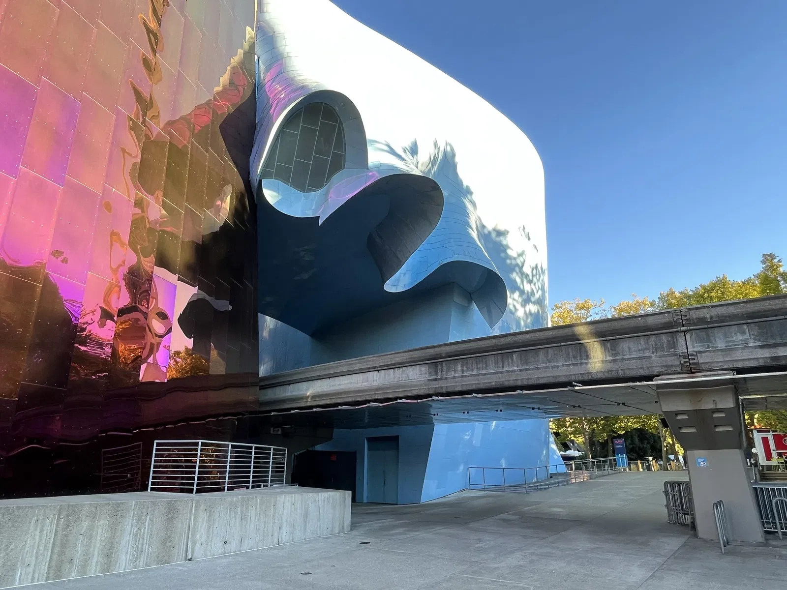 Experience Music Project and Science Fiction Museum and Hall of Fame