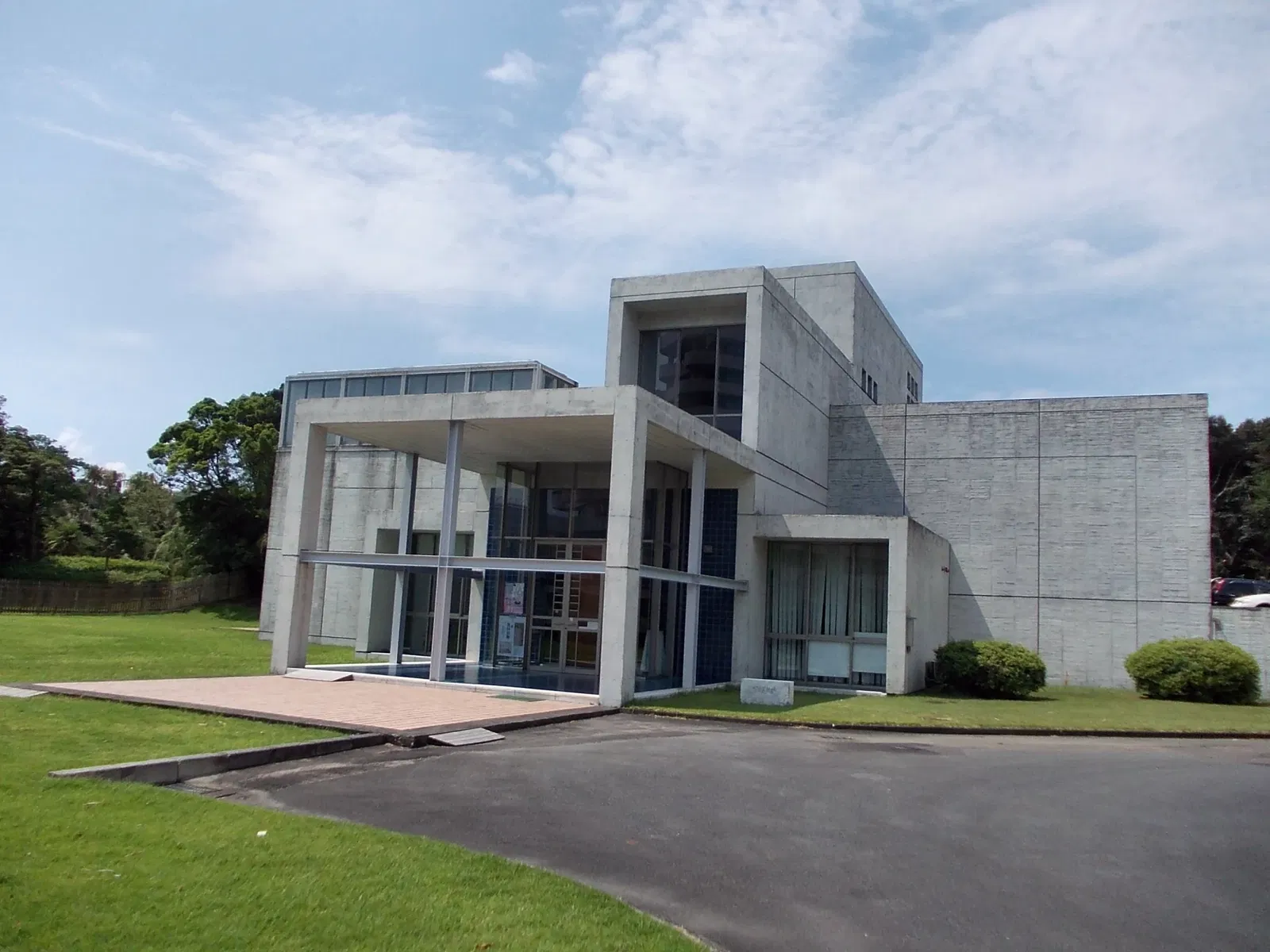 Iwasaki Museum