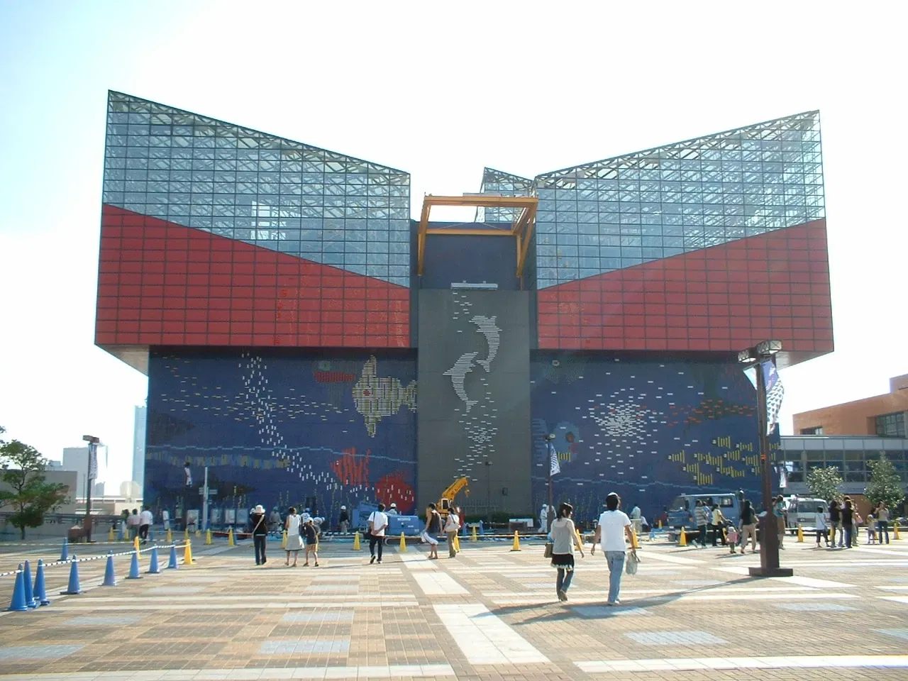 Osaka Aquarium Kaiyukan: Journey Through the Pacific Ring of Life