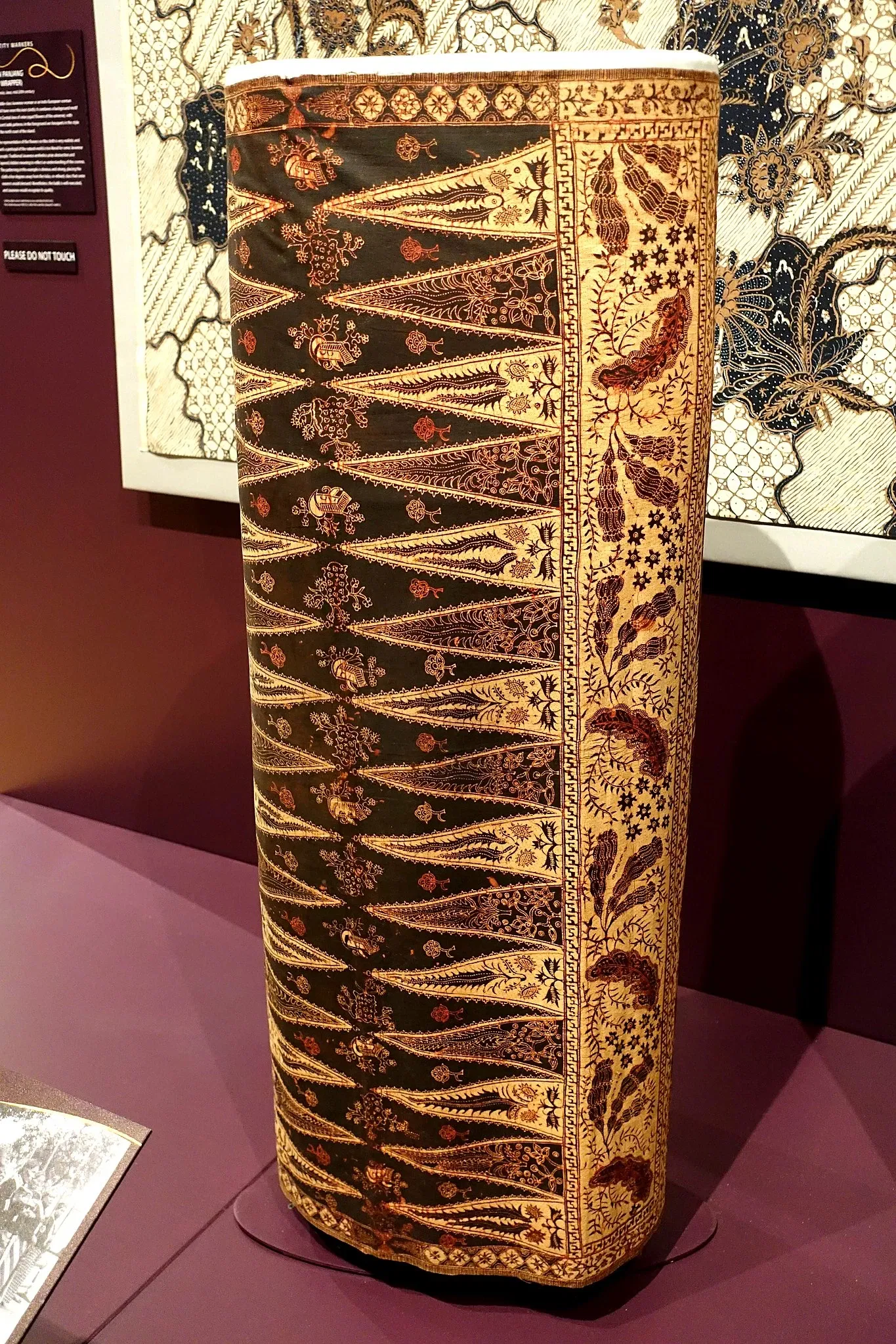 Textile Museum - The George Washington University