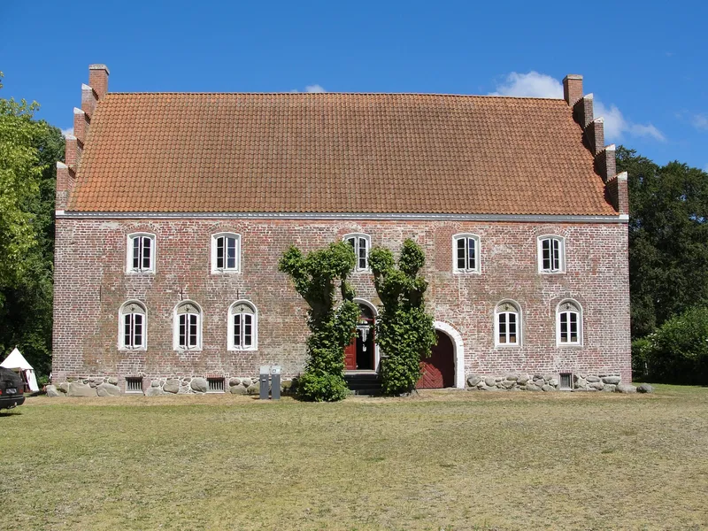 Østergaard (Åsted) - Visitor Information & Reviews