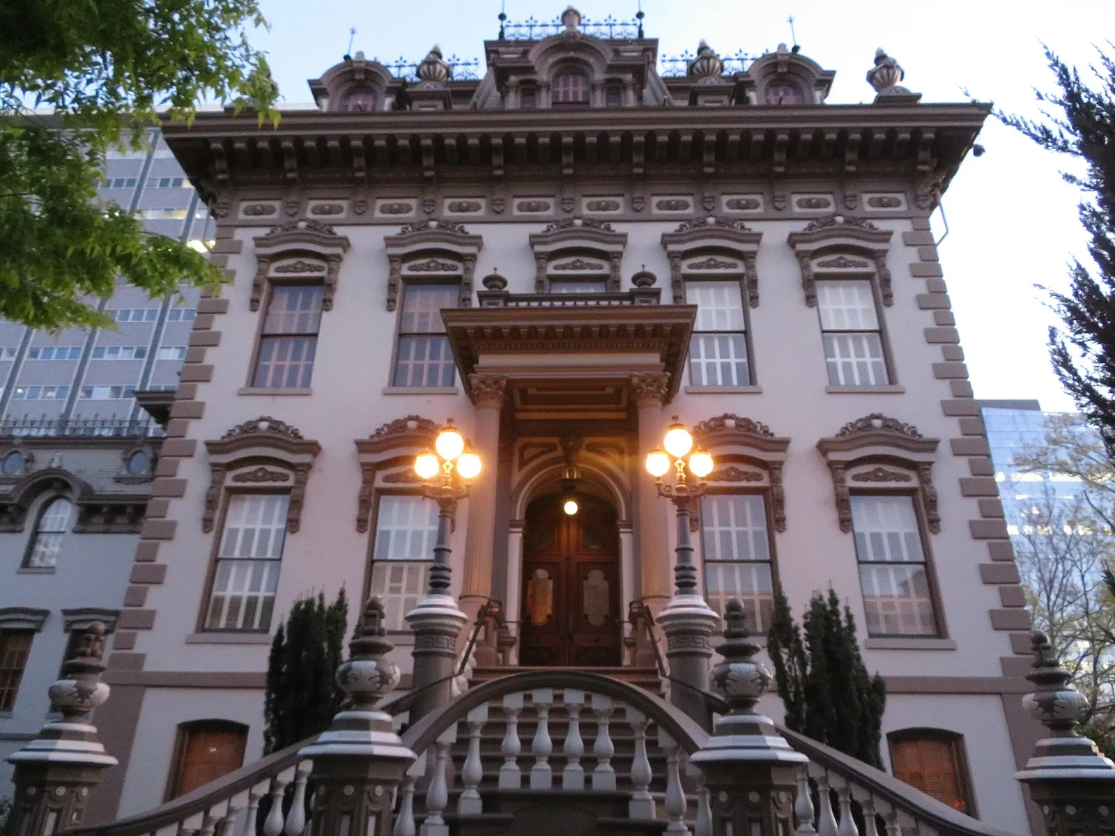 Leland Stanford Mansion