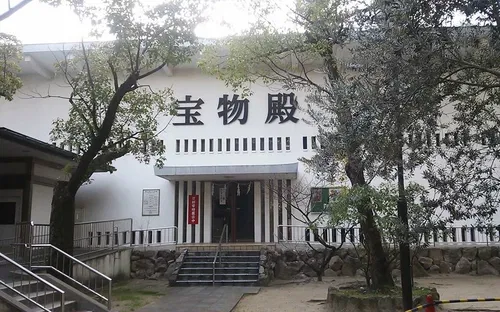 Minatogawa Shrine Treasure Hall