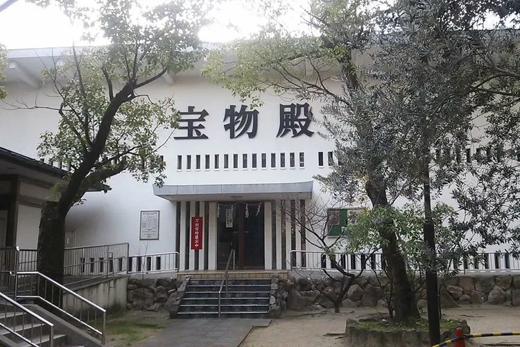 Minatogawa Shrine Treasure Hall