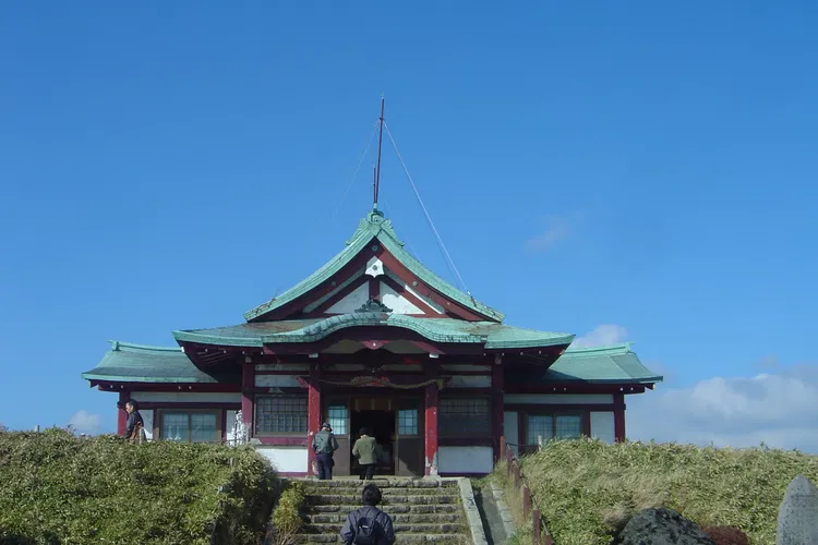 Hakone Shrine