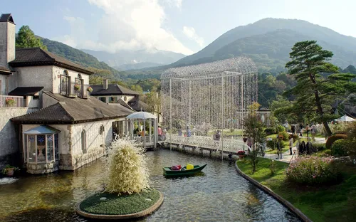 Hakone Venetian Glass Museum