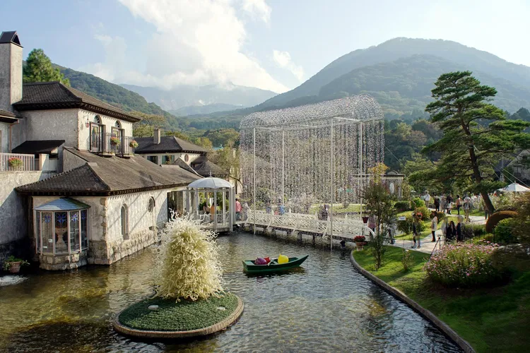 Hakone Venetian Glass Museum