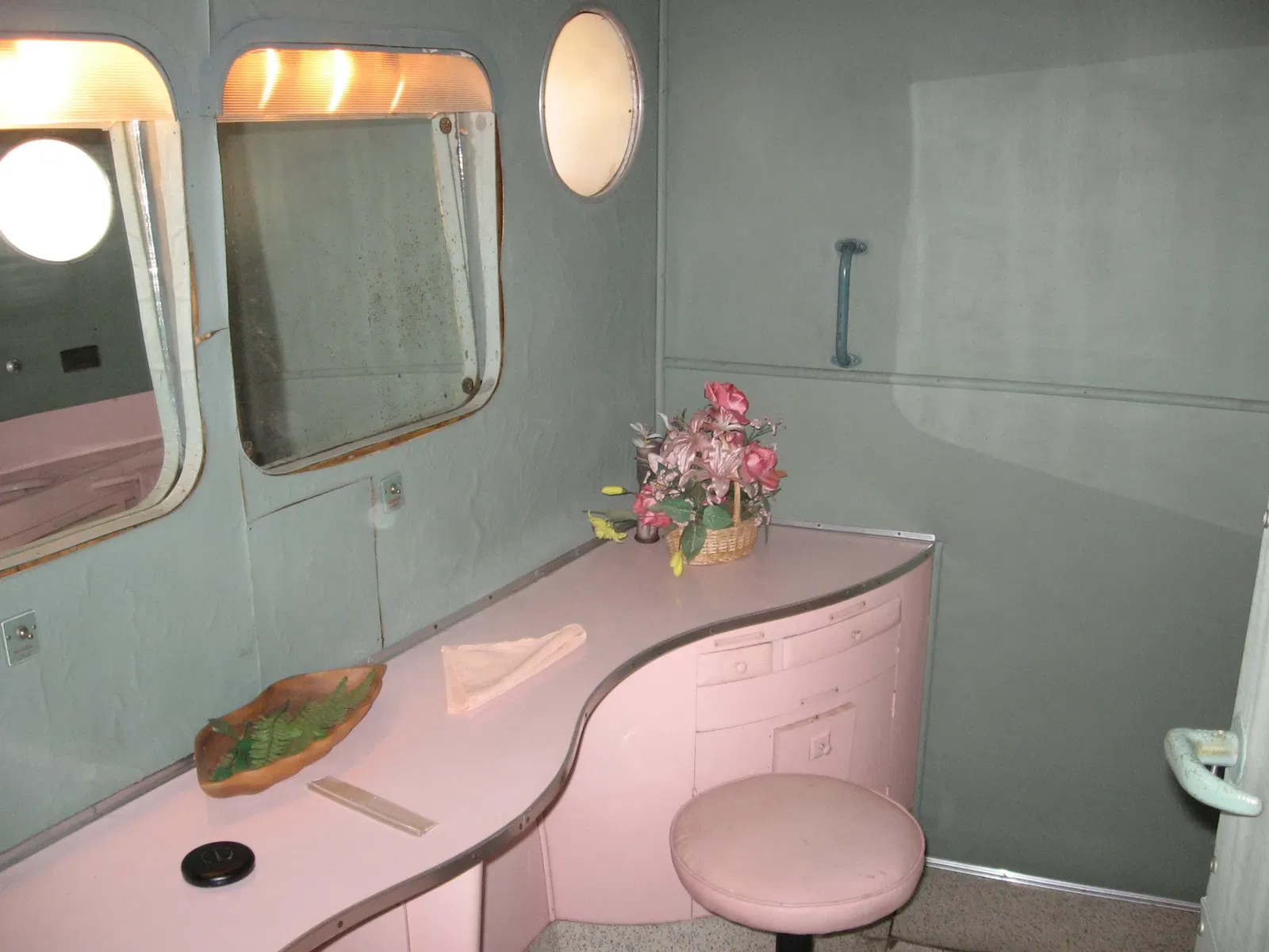 Oakland Aviation Museum