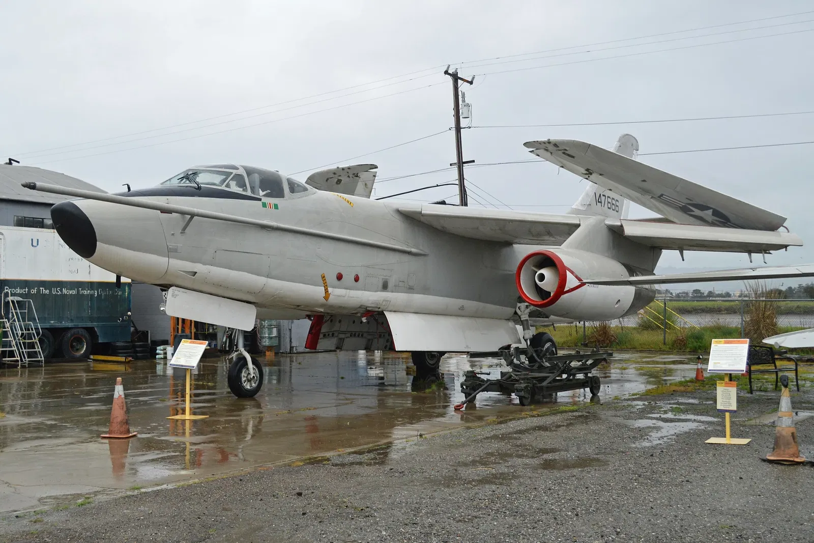 Oakland Aviation Museum