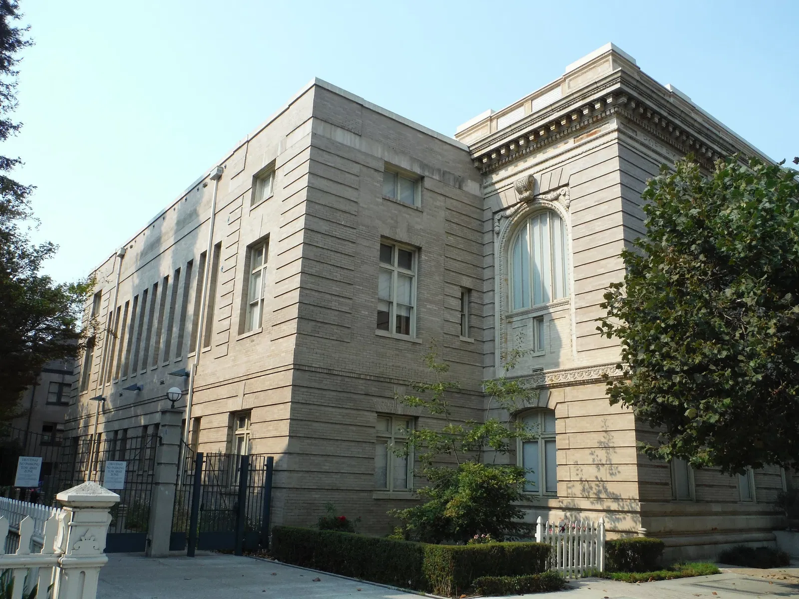 African American Museum and Library At Oakland