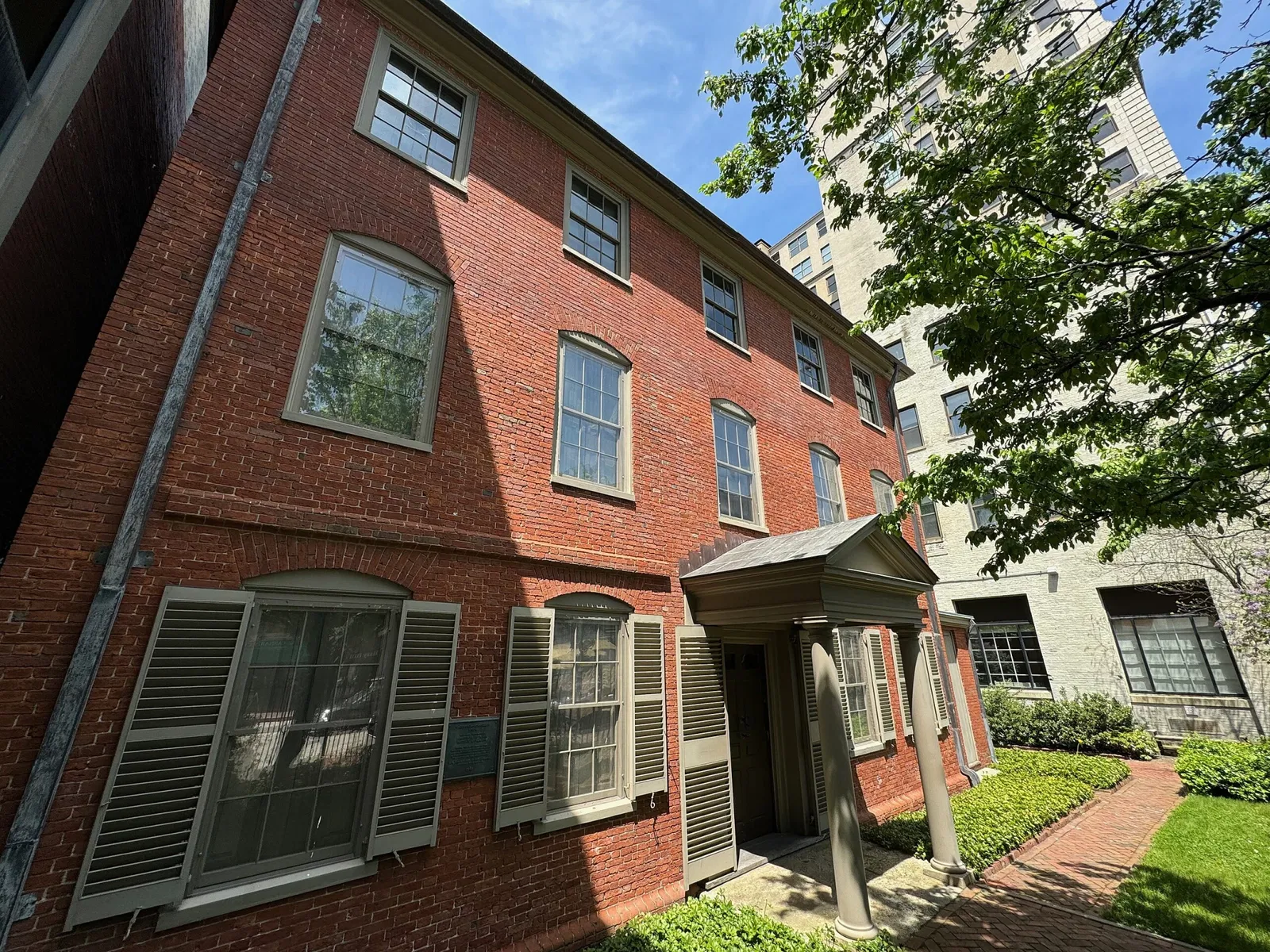 Wadsworth-longfellow House