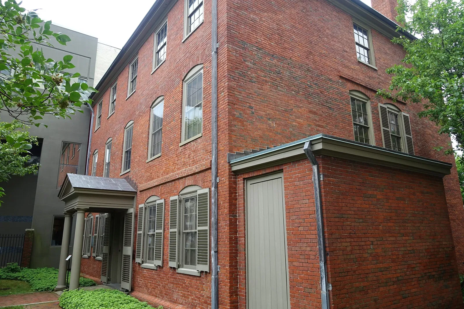 Wadsworth-longfellow House