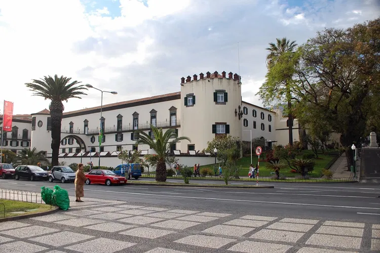 São Lourenço Palace Museum