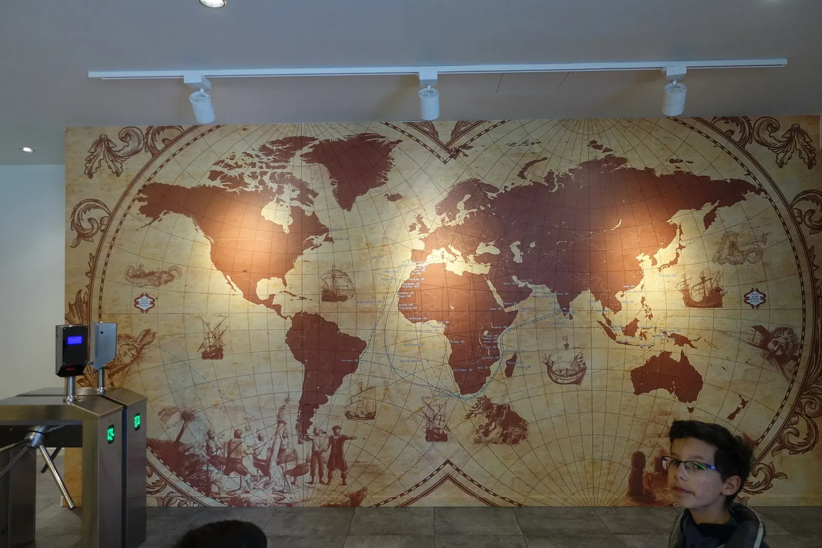 World of Discoveries - Museu Interativo & Parque Tematico