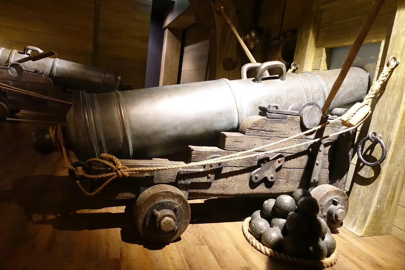 World of Discoveries - Museu Interativo & Parque Tematico