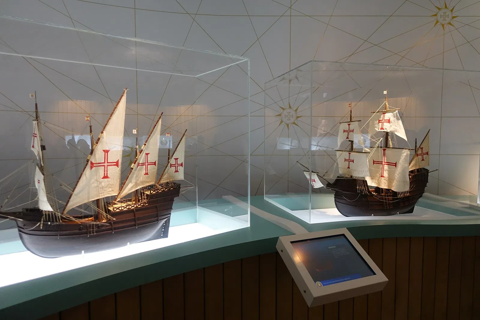 World of Discoveries - Museu Interativo & Parque Tematico