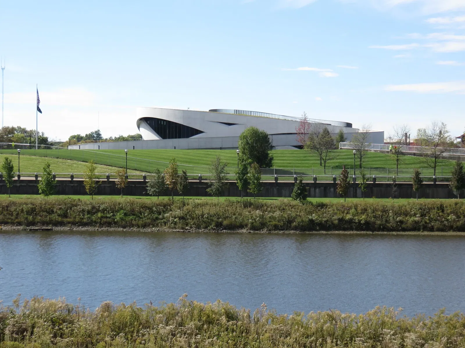 National Veterans Memorial and Museum