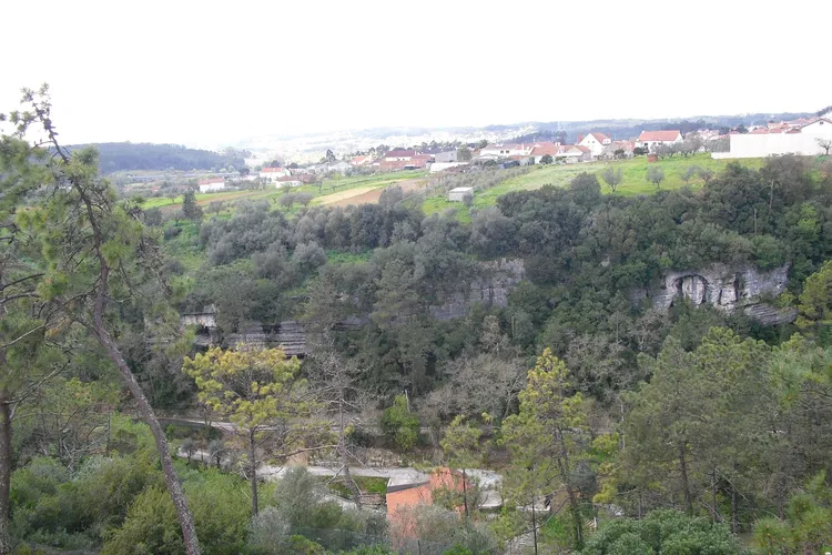 Centro de Interpretação do Abrigo do Lagar Velho