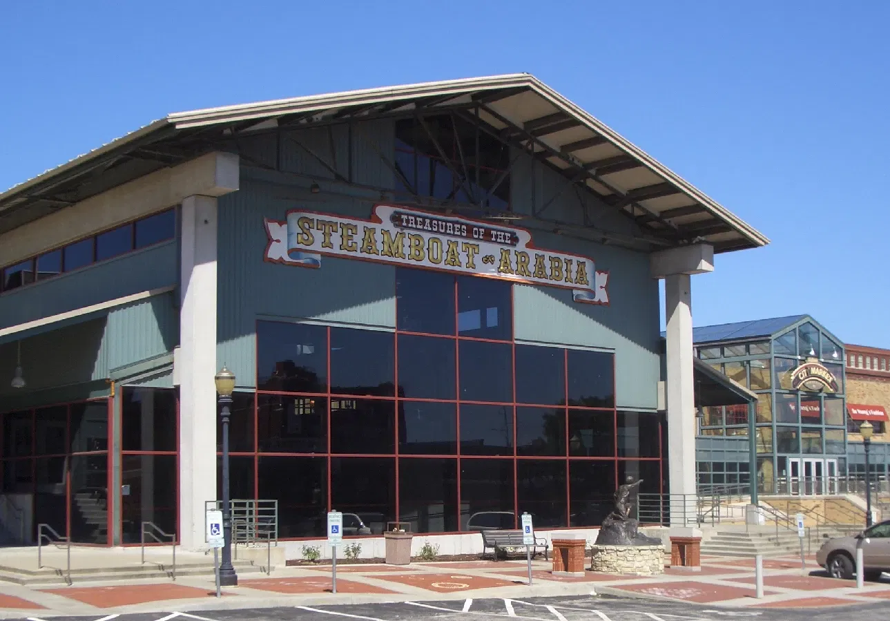 Steamboat Arabia Museum