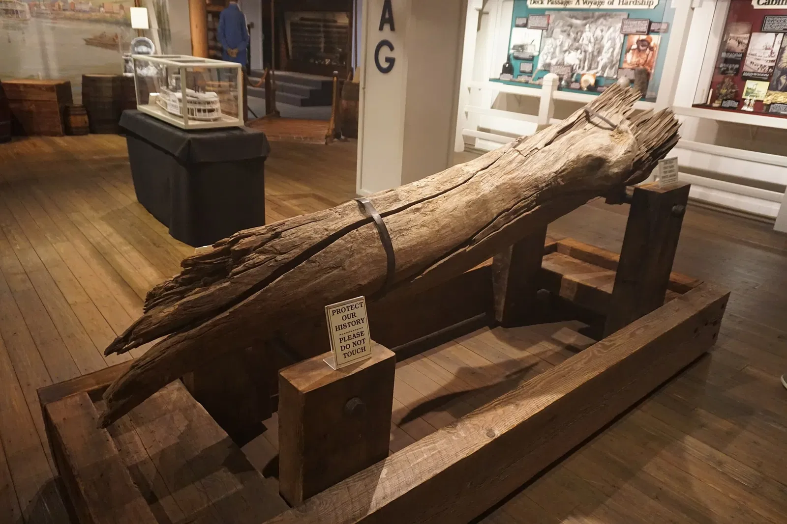 Steamboat Arabia Museum